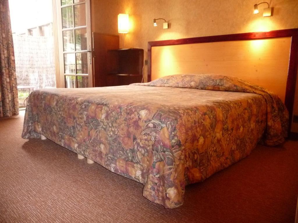Hotel Sainte Foy Conques Phòng bức ảnh